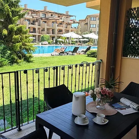 Kaliakria 76 - Ground Floor With A Pool View Apartamento Topola