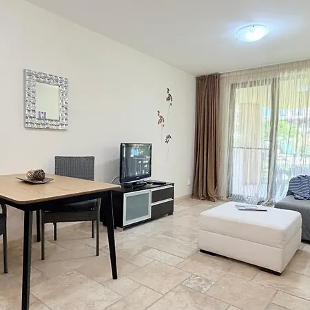 Kaliakria 76 - Ground Floor With A Pool View Apartamento *