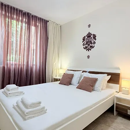 Apartmán Kaliakria 76 - Ground Floor With A Pool View