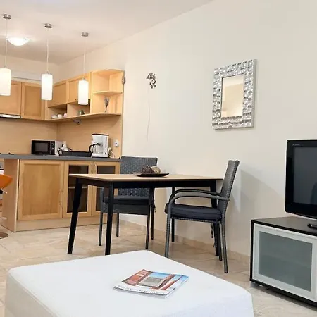 Kaliakria 76 - Ground Floor With A Pool View Apartmán Topola