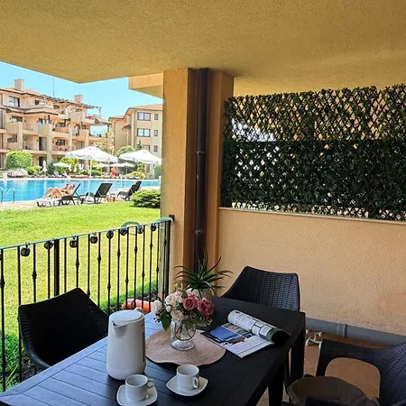 Kaliakria 76 - Ground Floor With A Pool View Apartamento Topola