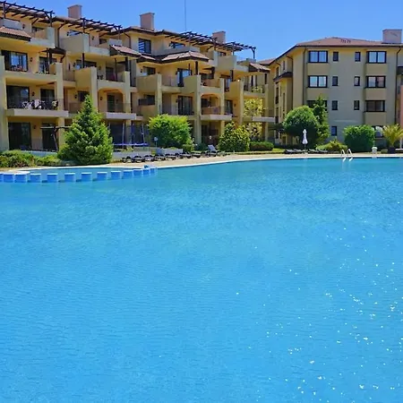 Kaliakria 76 - Ground Floor With A Pool View Apartamento Topola